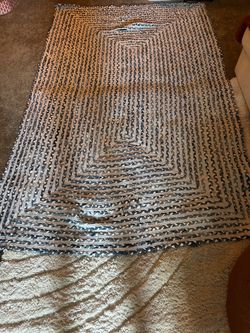 SAFAVIEH Braided Area Rug 5x8, Cotton Braided Blue & Ivory