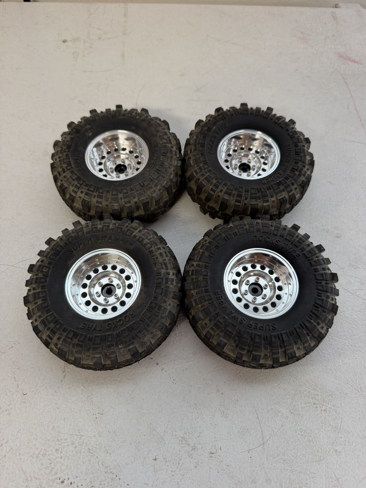 RC Crawler 1.9" Negative Offset Aluminum Wheel/Tire Combo-almost New