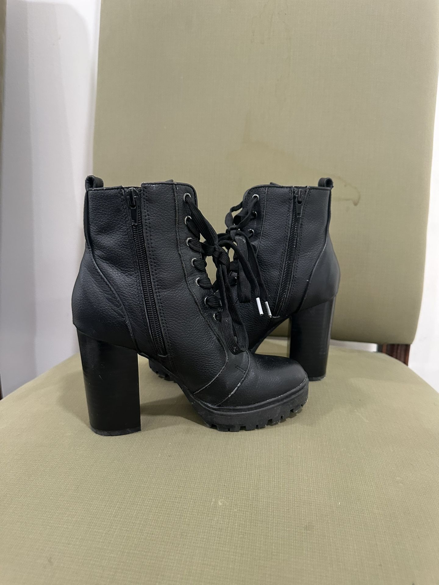 Steve Madden Booties !