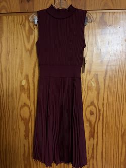 New With Tags Nanette Plum Pleated Dress Size 6