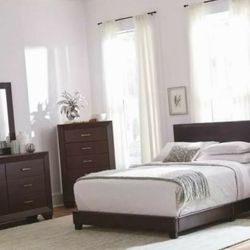 Dorian 4Pc Queen Bed Set
