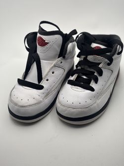 Jordan 2 Retro OG Chicago (2022)