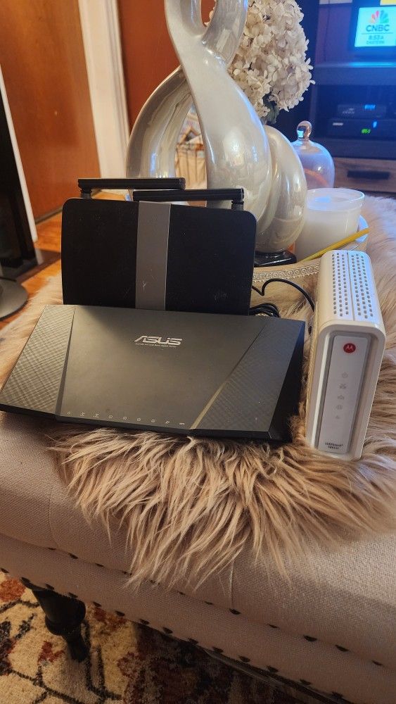 ASUS RT-AC87U AC2400 Dual Band Gigabit WiFi Router, Aiprotection Lifetime Security by Trend Micro, Adaptive Qos, Parental take it all