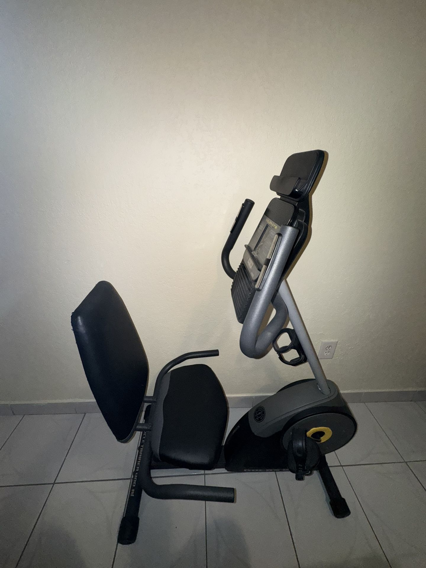 Gold's Gym Cycle Trainer - Exercise Bike