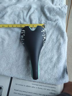 Fizik Aliante Twin Flex bicycle saddle