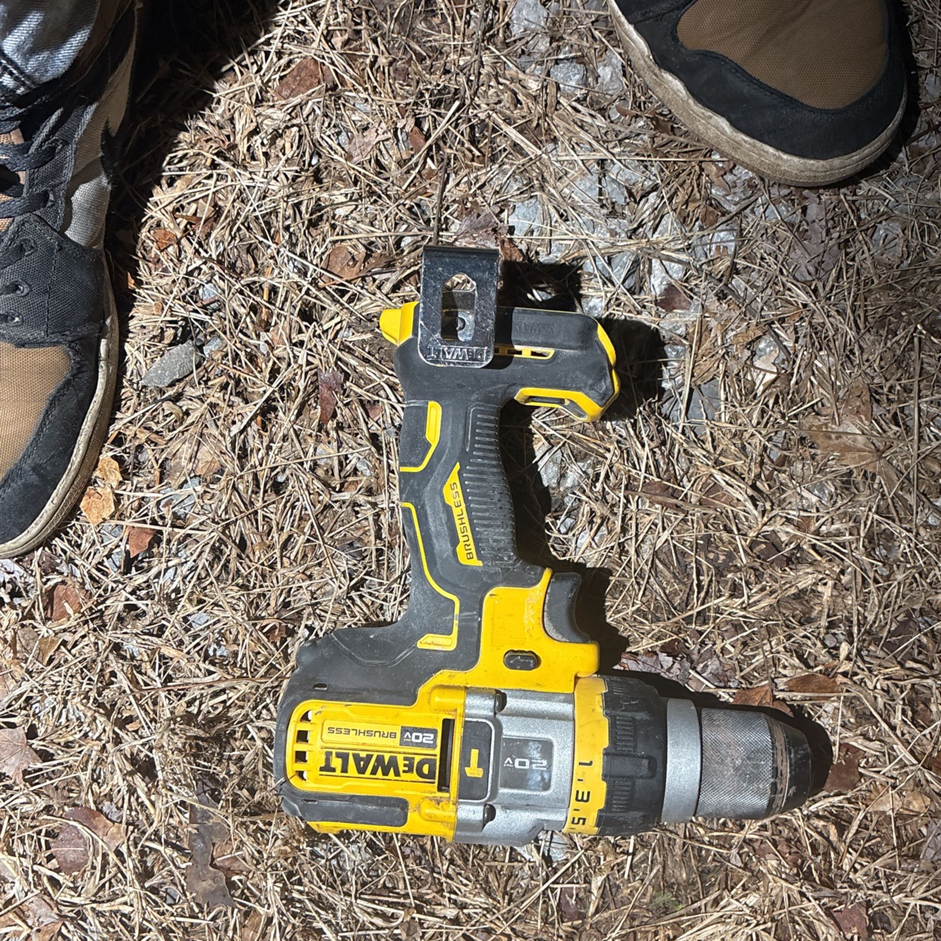 dewalt flex volt hammer drill