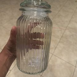 Ribbed glass jar with lid