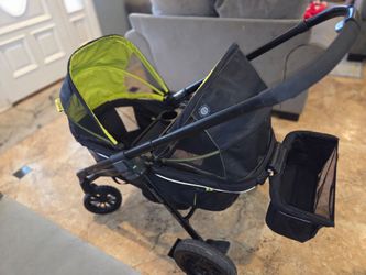 Evenflo Pivot Xplore