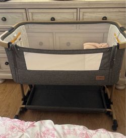 AMKE bed bassinet