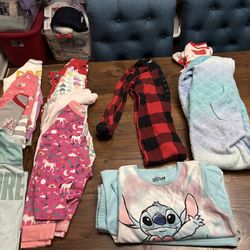 Girls Clothes 