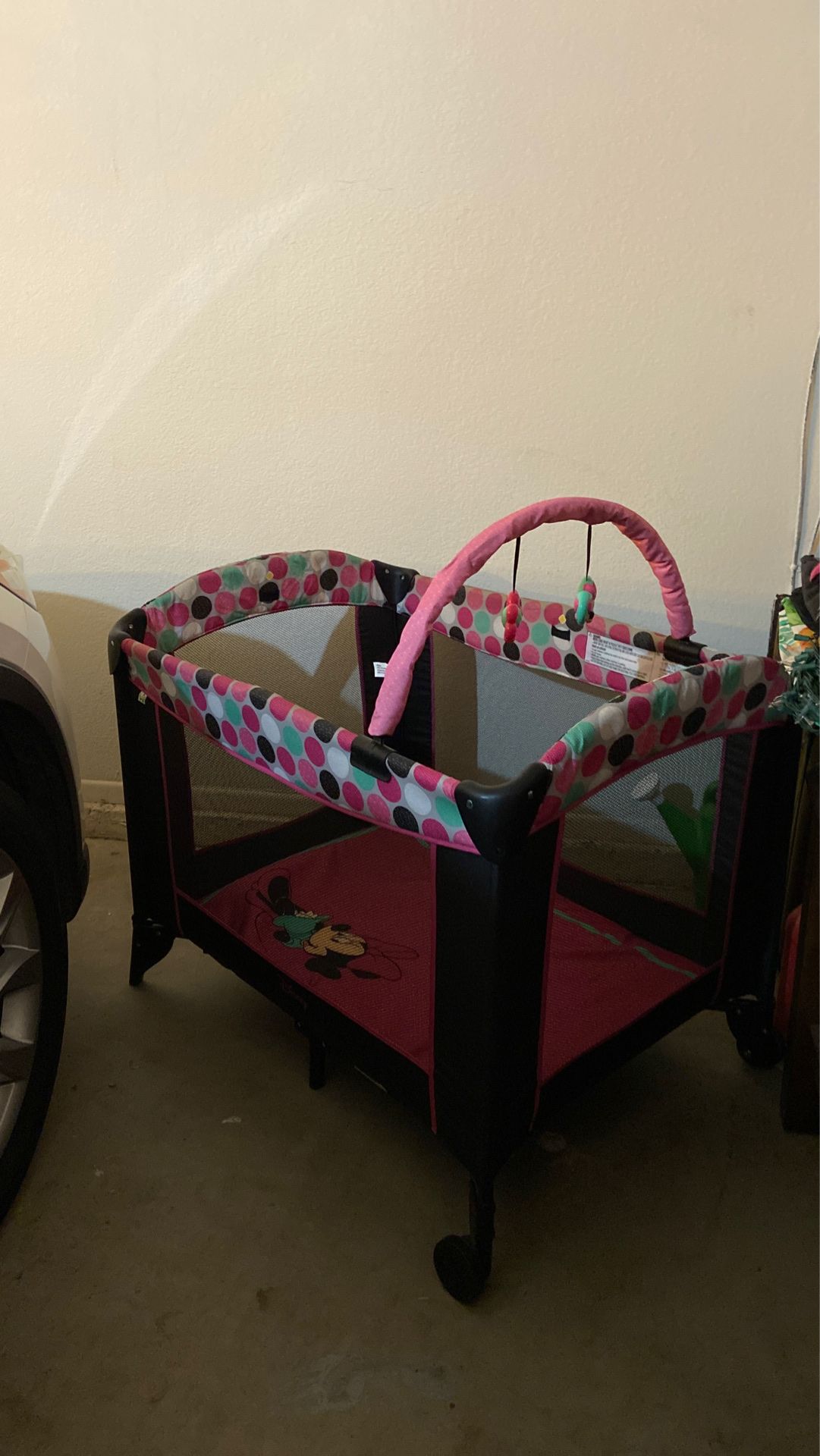 Minnie Mouse Play Yard