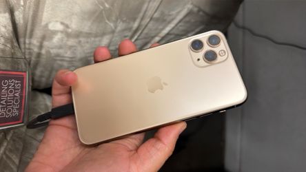 iPhone 11 Pro gold