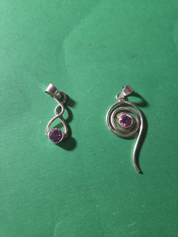 Sterling .925 pendents 4 thin chains and can have bail att to connect to bigger chains