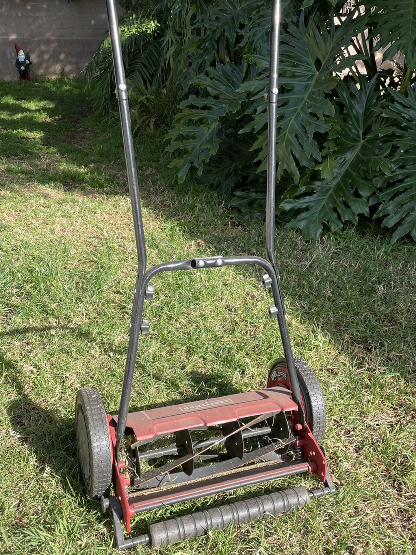 Craftsman 16” Push Lawnmower