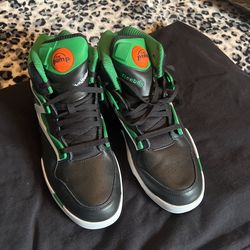 Reebok Old School  Tenis Shoes 