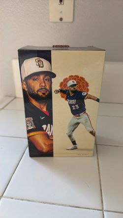 Bobble head