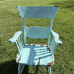 Vintage Rocking Chair (poorly paired, peeling, for Refurb!)
