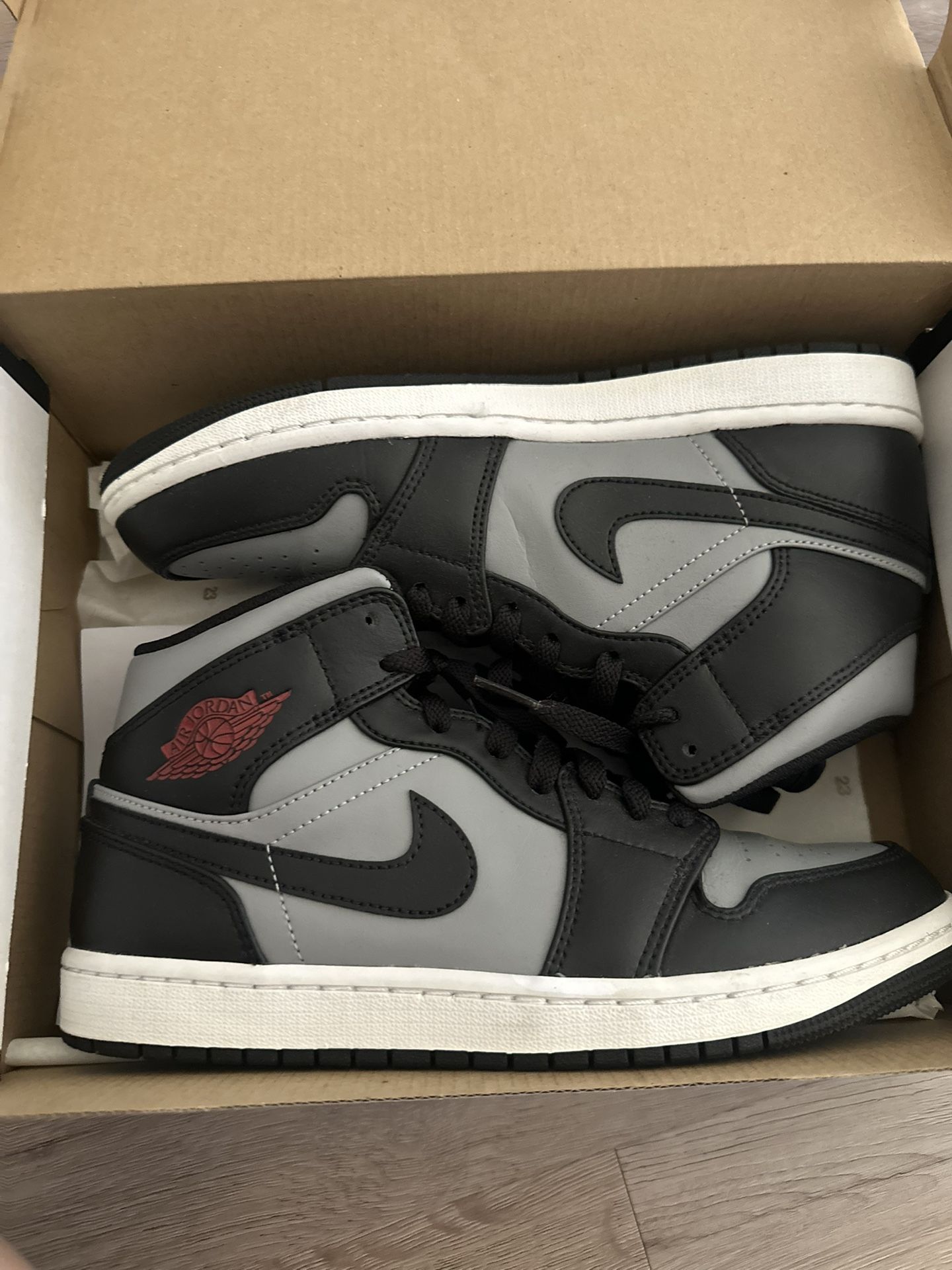Jordan 1 Mid Shadow