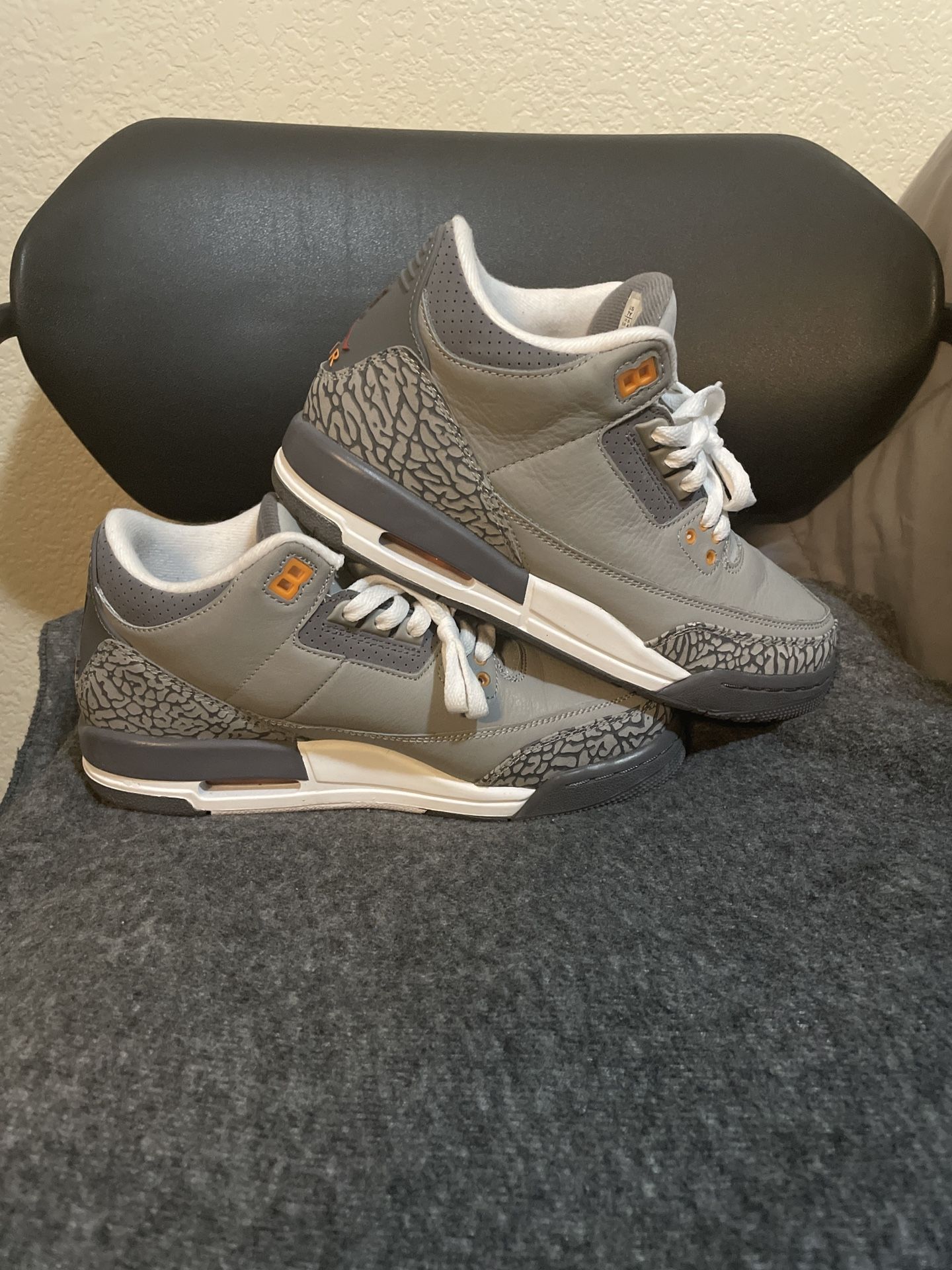 Cool Grey Retro 3 