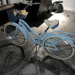 Huffy Nel Lusso bike: Sky blue