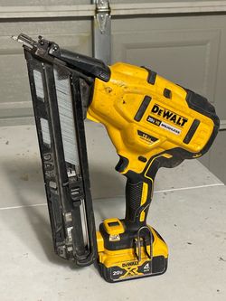 20V Dewalt XR Brushless 15GA finish nail