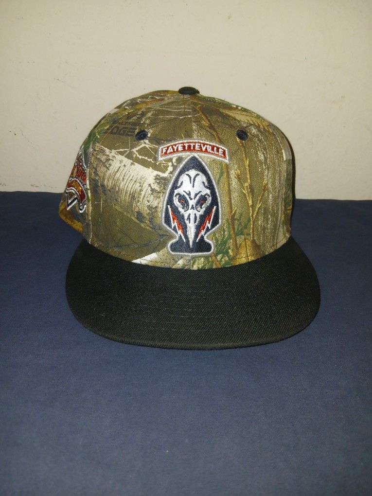New Era Hat 7 1/4