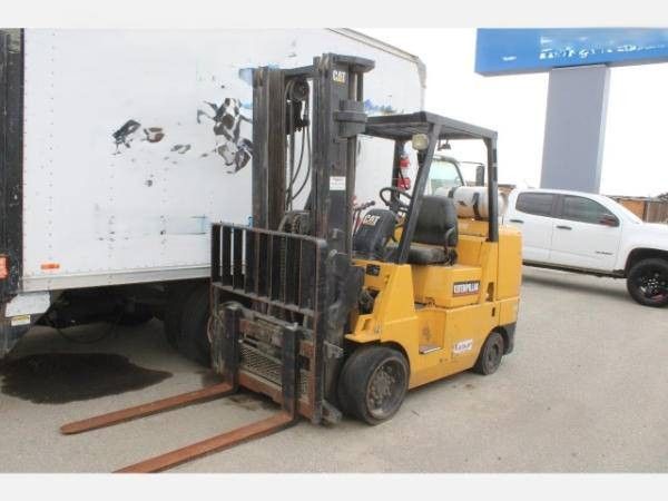 Caterpillar Forklift