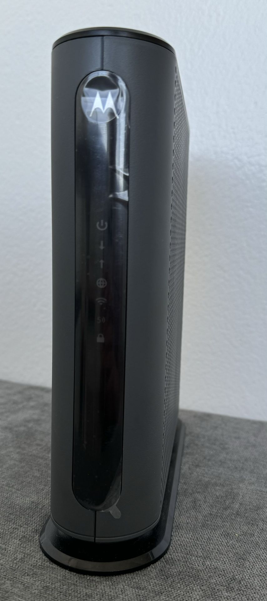 Motorola MG7700 Modem WiFi Router Combo