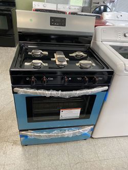 New gas stove Frigidaire NEW SCRATCH & DENT