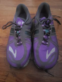Women's Brooks purecadence P2 size 9.5