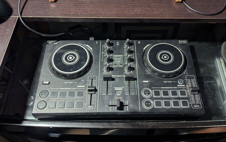 Pioneer Ddj-200 DJ Controller