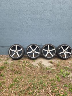 20" Strada Wheels Perfetto Gloss Black Machined Rims