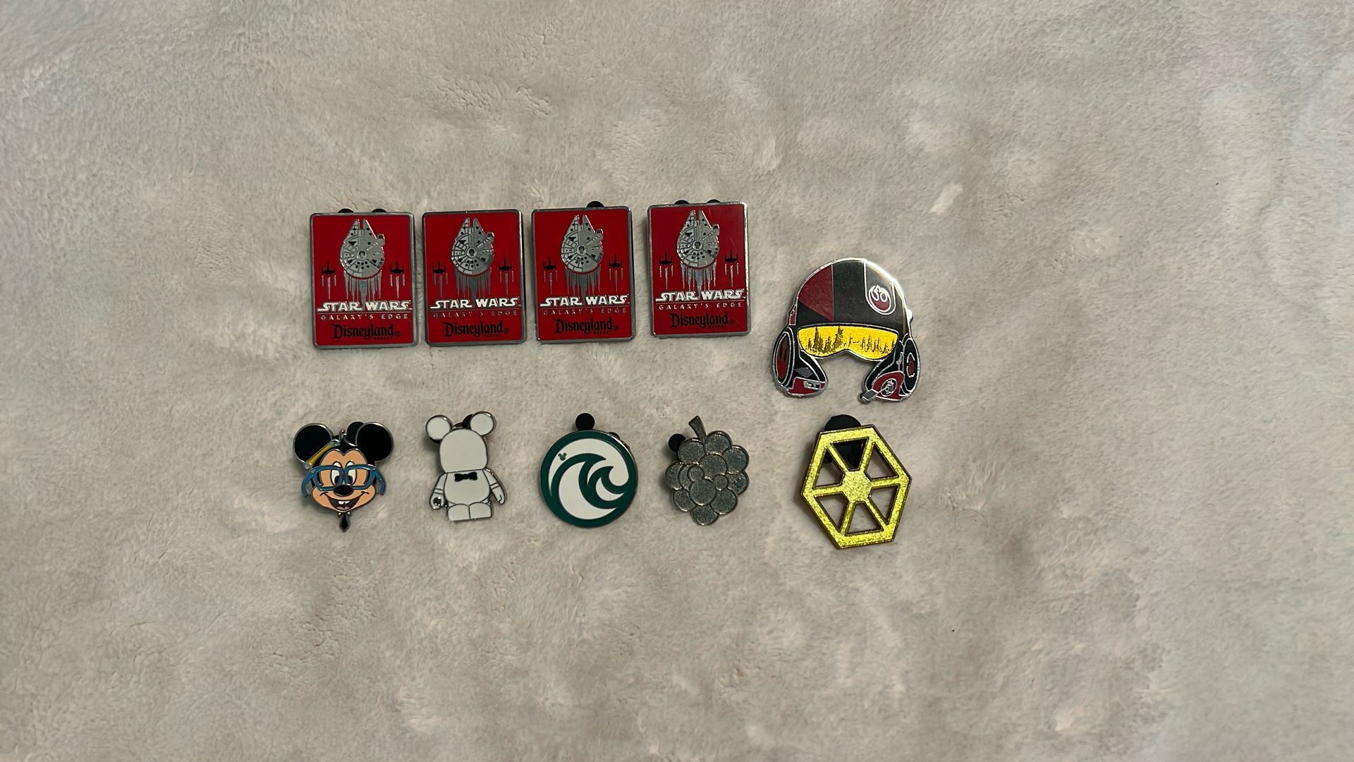 Disneyland Pins