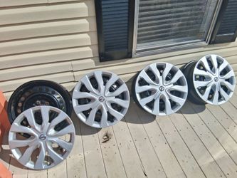 Nissan Hubcaps / Wheel Covers Set of 4