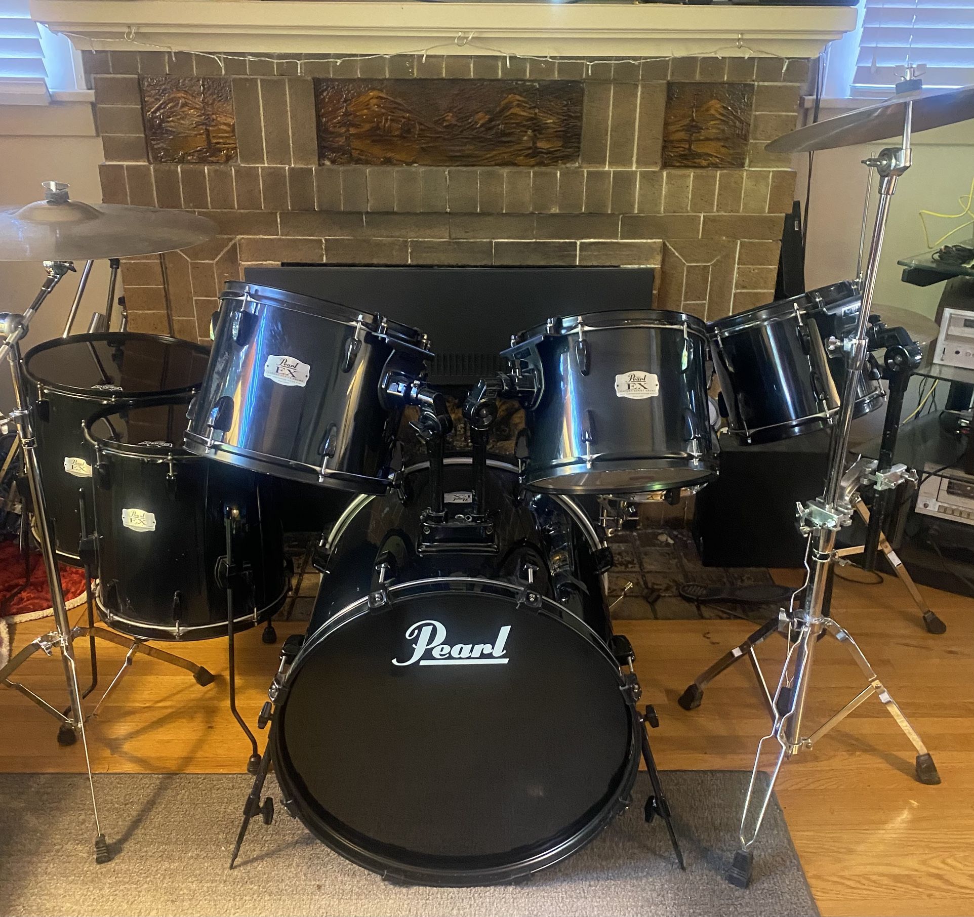 Pearl EX Export 7pc Drum set w/ Pearl hardware ( Mostly)