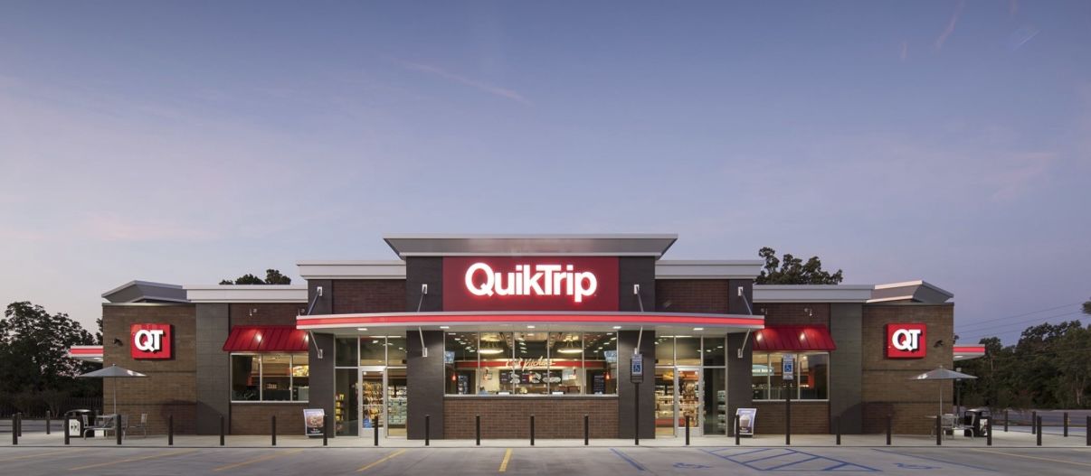 LOOKING TO IDENTIFY WMALE 16-18