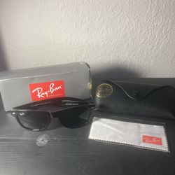 Black Ray Ban Sunglasses 