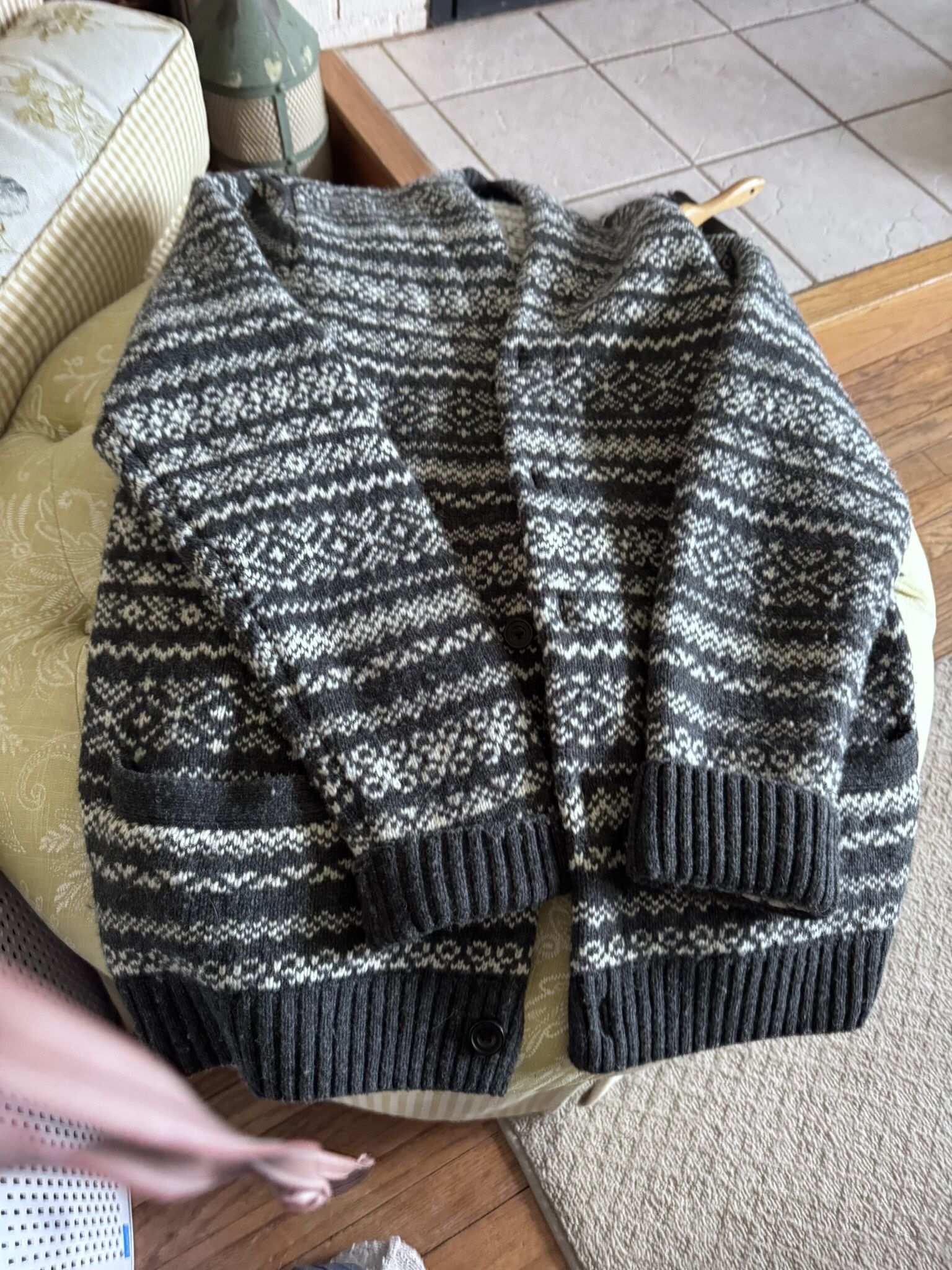 Men’s XXL, Abercrombie and Fitch wool sweater Used like new