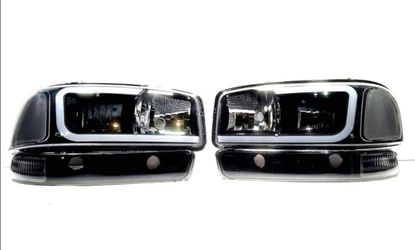LED HEADLIGHTS  FOR 99-07 SIERRA