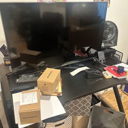 Samsung 40” Flat Screen TV