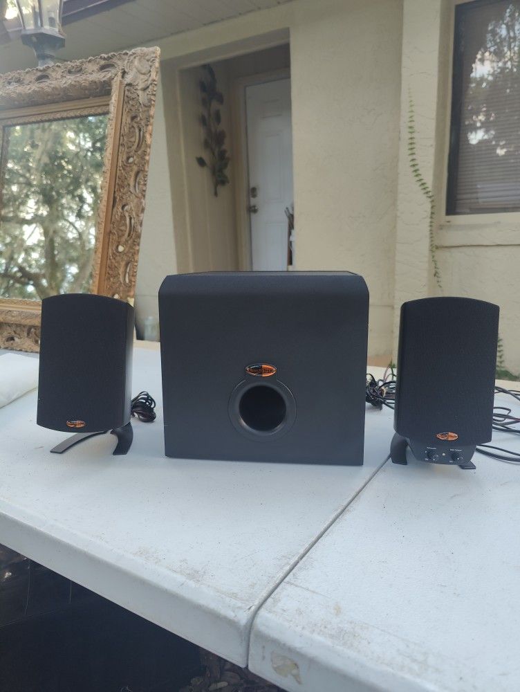 Klipsch Thx 2.1 Sound Speakers