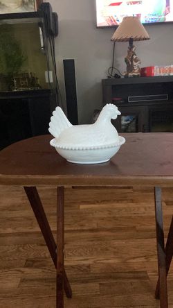 Milk Glass Hen on Nest Covered Dish