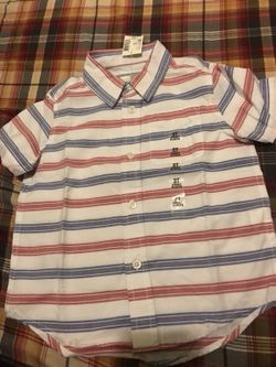 Boys dressing shirt size 3T