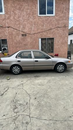 2000 Toyota Corolla