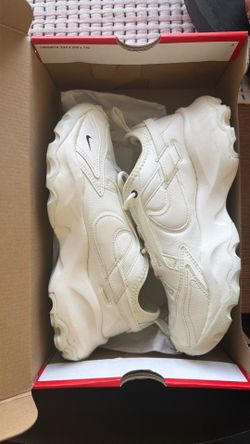 Nike TC 7900