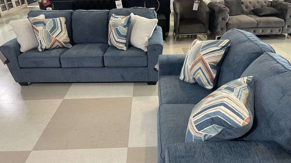 AP🎉 2 Piece Sofa & Loveseat// Fast Delivery & Financing Available