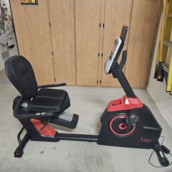 Exercise bike! Sunny Evo-Fit Cardio Recumbent Bike is in excellent condition! Amazon sells for$699.99, ours is priced to sell! $125. Exercise bike.