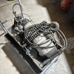 $125 – 1/2 Ton Pneumatic Chain Hoist (Keller / Gardner Denver) – Must Go by Monday