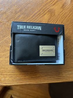 True Religion Wallet, Red interior, metal logo plate