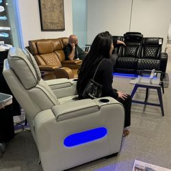 Sofa Y Loveseat, Reclining, Electric, Led👌financing Available Down $53.